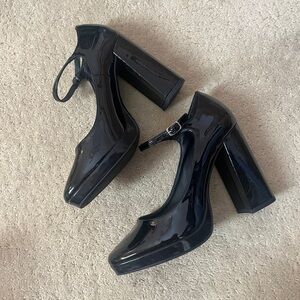 Madden girl chunky Mary Jane platform heels